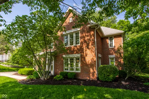 $1,300,000 | 4626 Woods Edge Drive, Zionsville, IN 46077