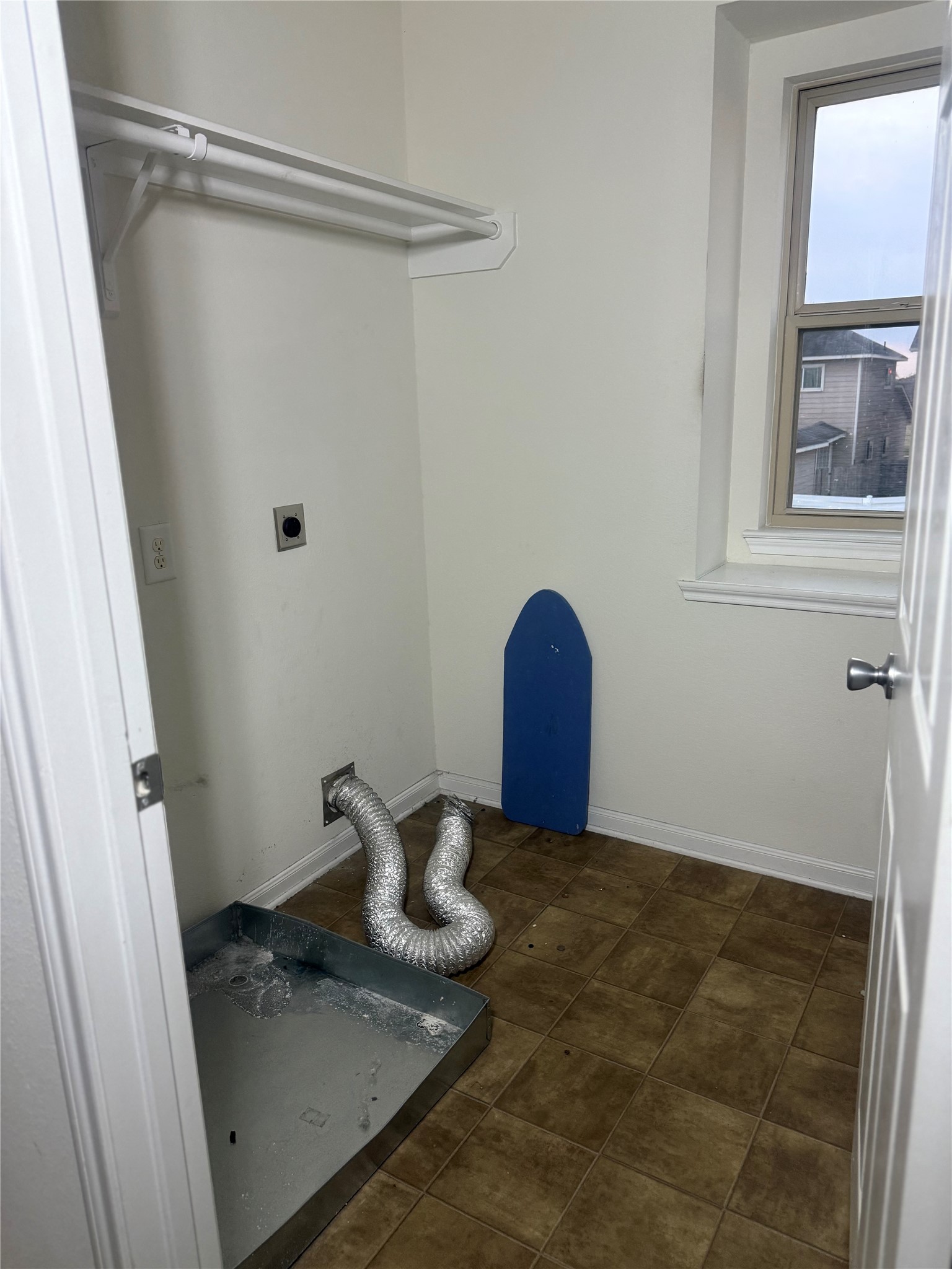 1119 Grassy View Drive Houston, TX 77073 - Photo 23 of 28 a bathroom with a granite countertop sink and a mirror