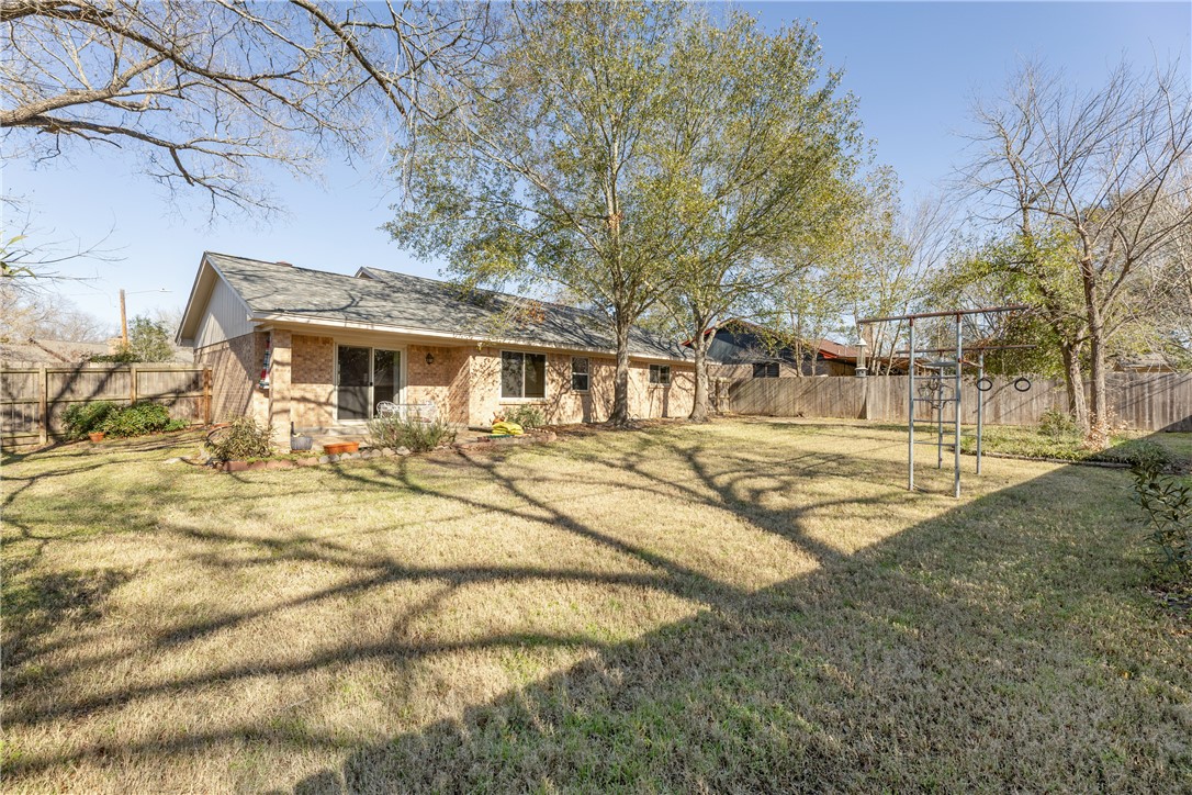 4202 Autumn Circle Bryan, TX 77802 - Photo 18 of 22