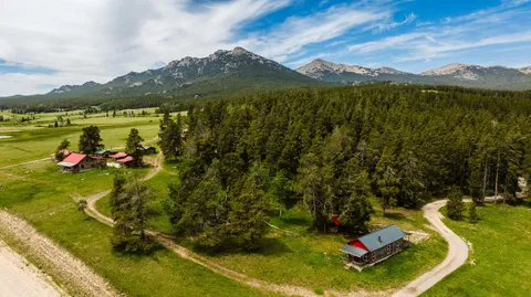 $5,750,000 | Hazelton Road, Buffalo, WY 82834