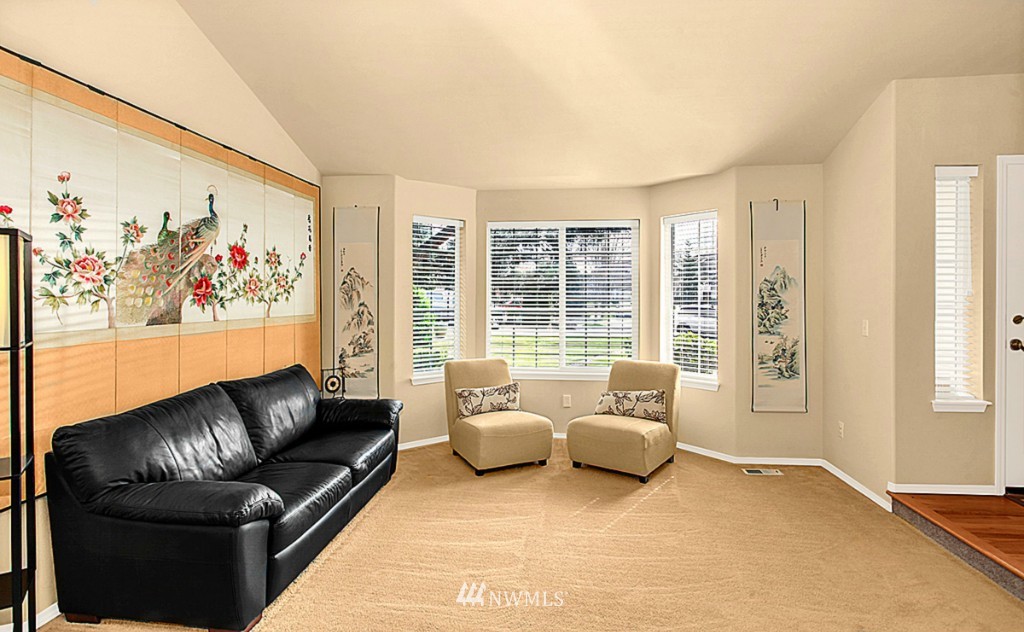 4308 Northeast 6th Place Renton, WA 98059 - Photo 3 of 19