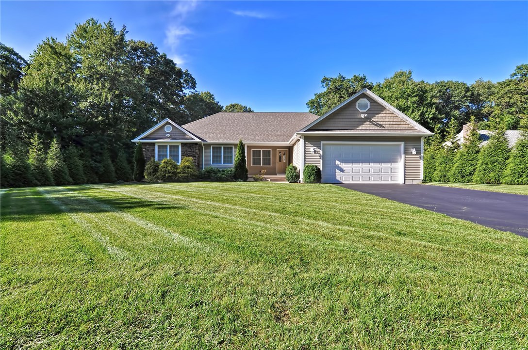 13 Lennon Road Lincoln, RI 02865 - Photo 1 of 1 Gallery Image 1