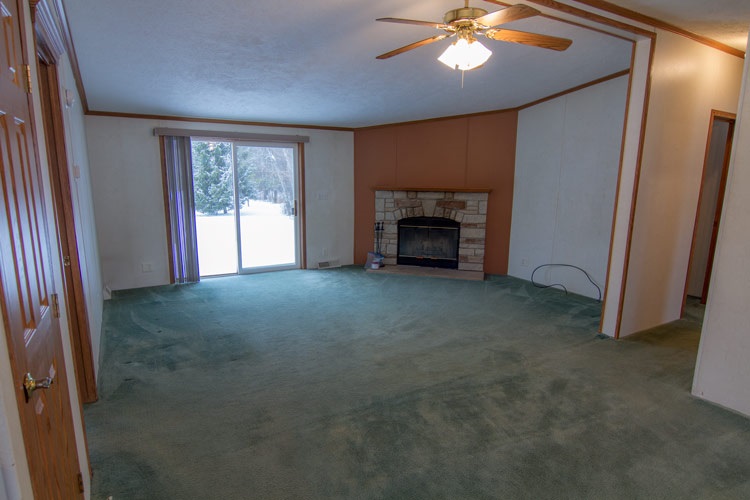 3146 Klender Road Rhodes, MI 48652 - Photo 9 of 32 1869661-8.JPG