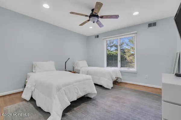 $139,000 | 3 Clover Hill Place, Oakhurst, NJ 07755