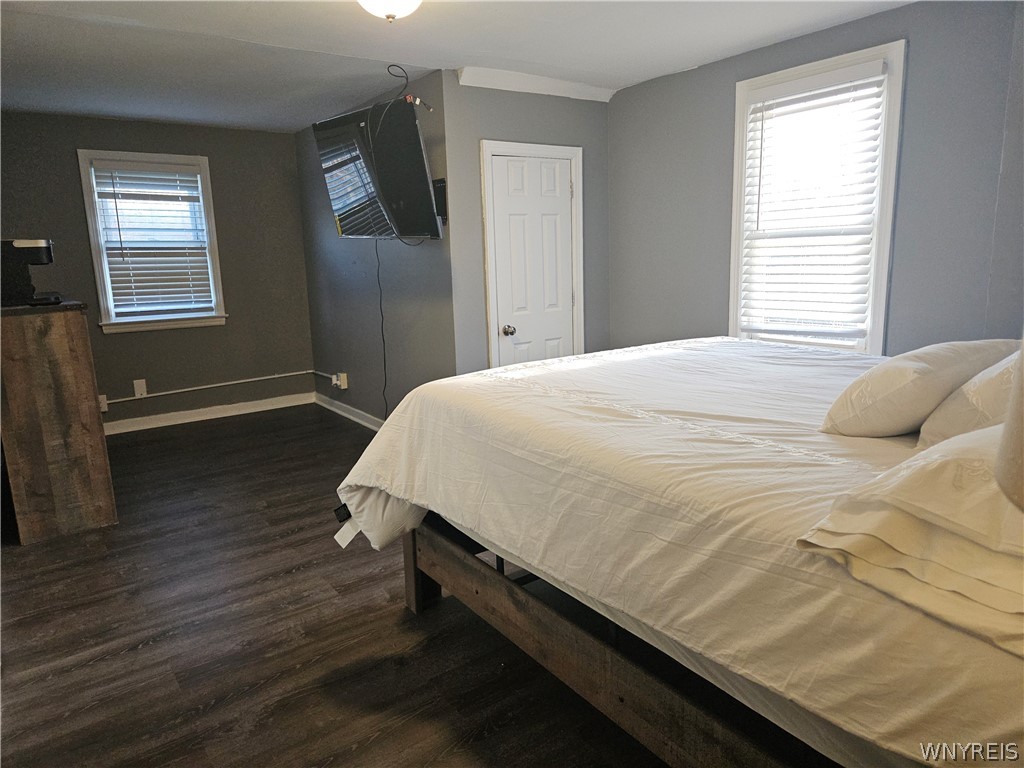 1214 Saunders Settlement Road Lewiston, NY 14305 - Photo 13 of 24 2nd floor Master bedroom