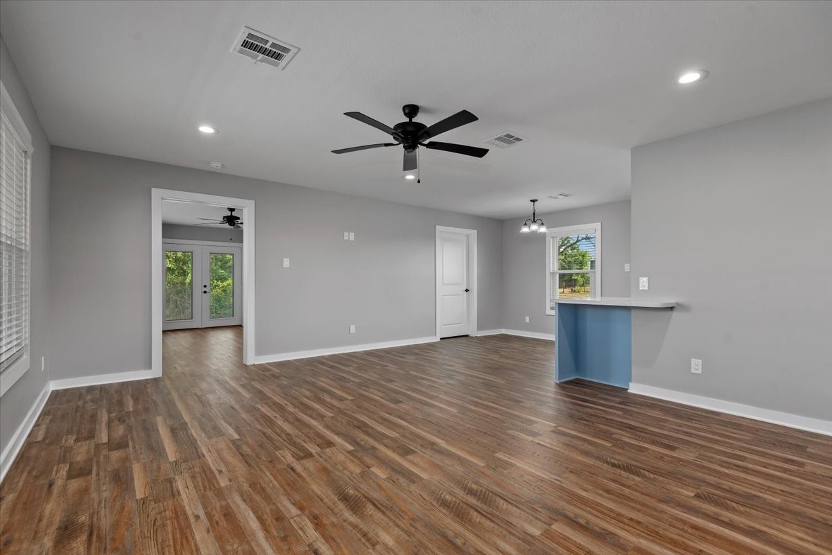 28792 Waller Gladish Road Waller, TX 77484 - Photo 11 of 42