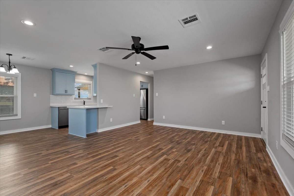 28792 Waller Gladish Road Waller, TX 77484 - Photo 18 of 42