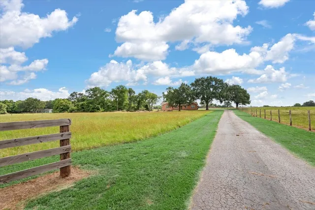 $2,500 | 28792 Waller Gladish Road, Waller, TX 77484