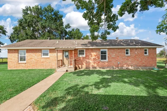 $2,500 | 28792 Waller Gladish Road, Waller, TX 77484