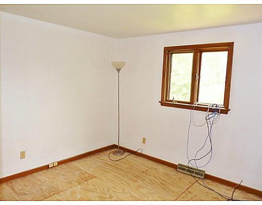 481 Ross Road Eighty Four, PA 15330 - Photo 10 of 16 Bedroom. See about Carpet Allowance so you have your Choice of Carpet