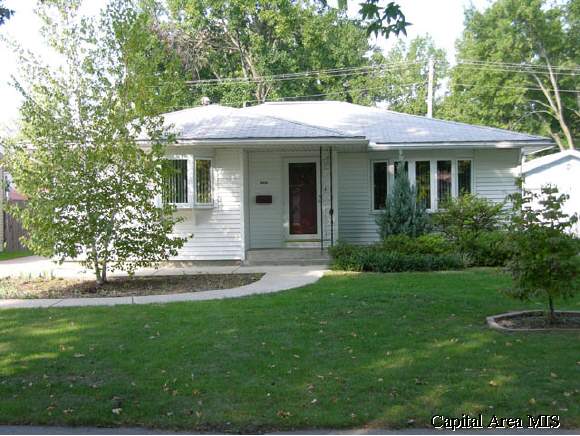 1805 North 23rd Street Springfield, IL 62702 - Photo 1 of 9