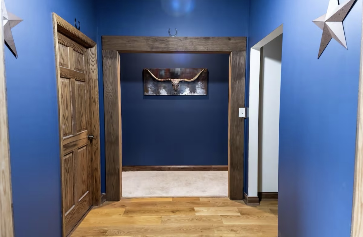 9439 Corneils Road Bristol, IL 60512 - Photo 16 of 44 a view of an entryway door