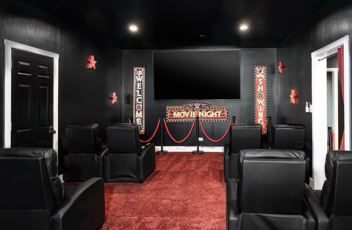 9439 Corneils Road Bristol, IL 60512 - Photo 17 of 44 a living room with furniture and a flat screen tv