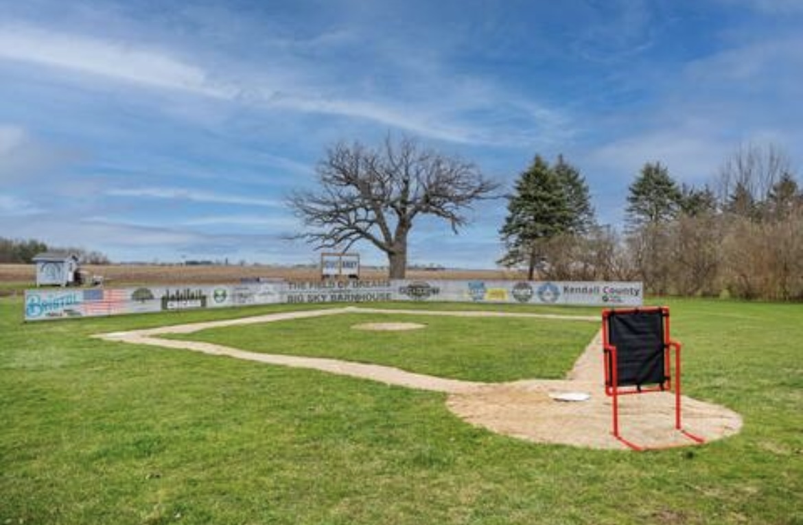 9439 Corneils Road Bristol, IL 60512 - Photo 4 of 44