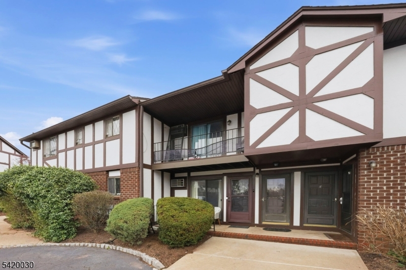 76 Farm Road, Unit A Hillsborough, NJ 08844 - Photo 3 of 35