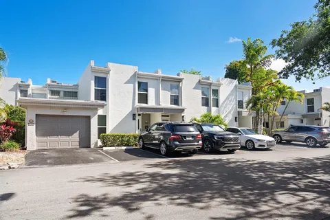 $449,000 | 656 Kensington Place, Unit 12B, Fort Lauderdale, FL 33305