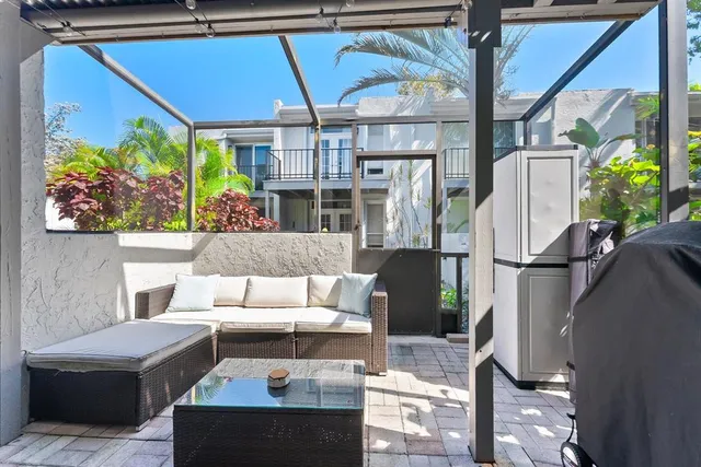 $449,000 | 656 Kensington Place, Unit 12B, Fort Lauderdale, FL 33305