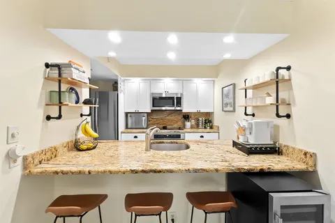 $449,000 | 656 Kensington Place, Unit 12B, Fort Lauderdale, FL 33305