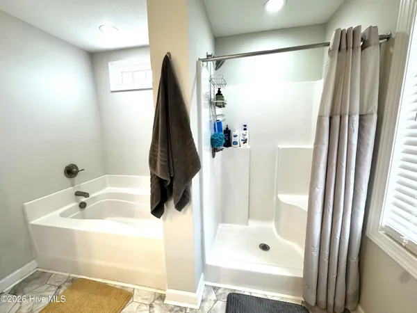 $2,450 | 1109 Carteret Mnr Drive, Jacksonville, NC 28546