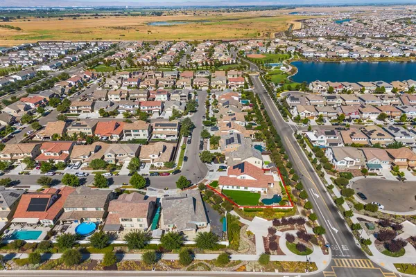 $1,049,000 | 1391 Crystal Drive, Lathrop, CA 95330