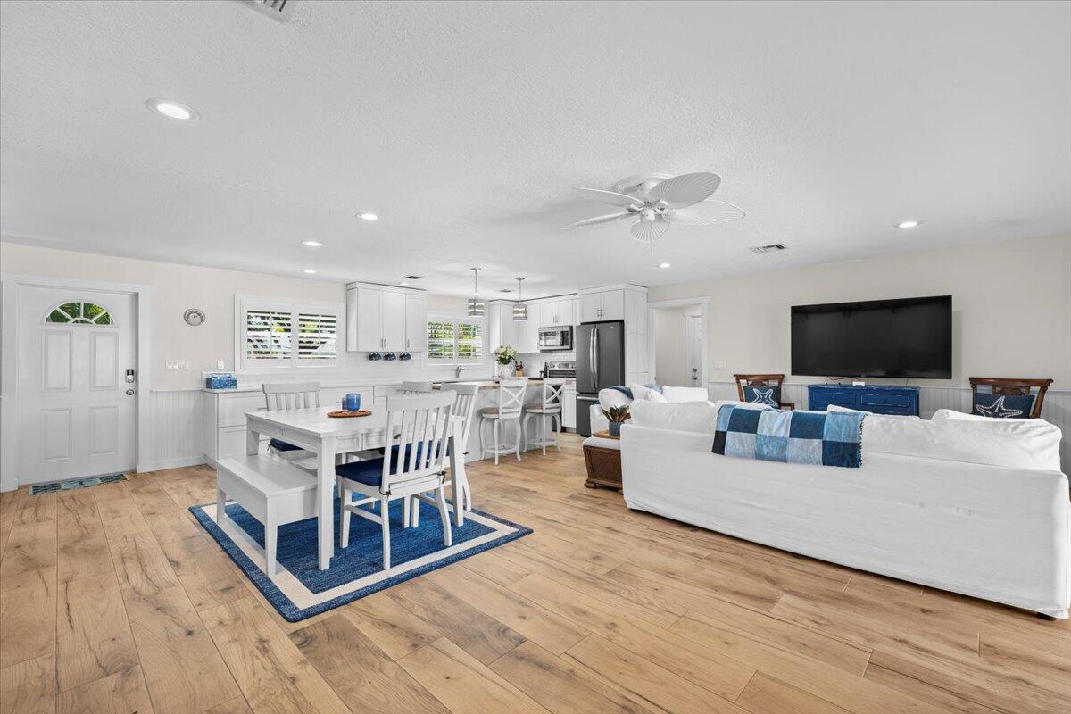 119 Elsa Road Jupiter, FL 33477 - Photo 22 of 46 Living/Dining