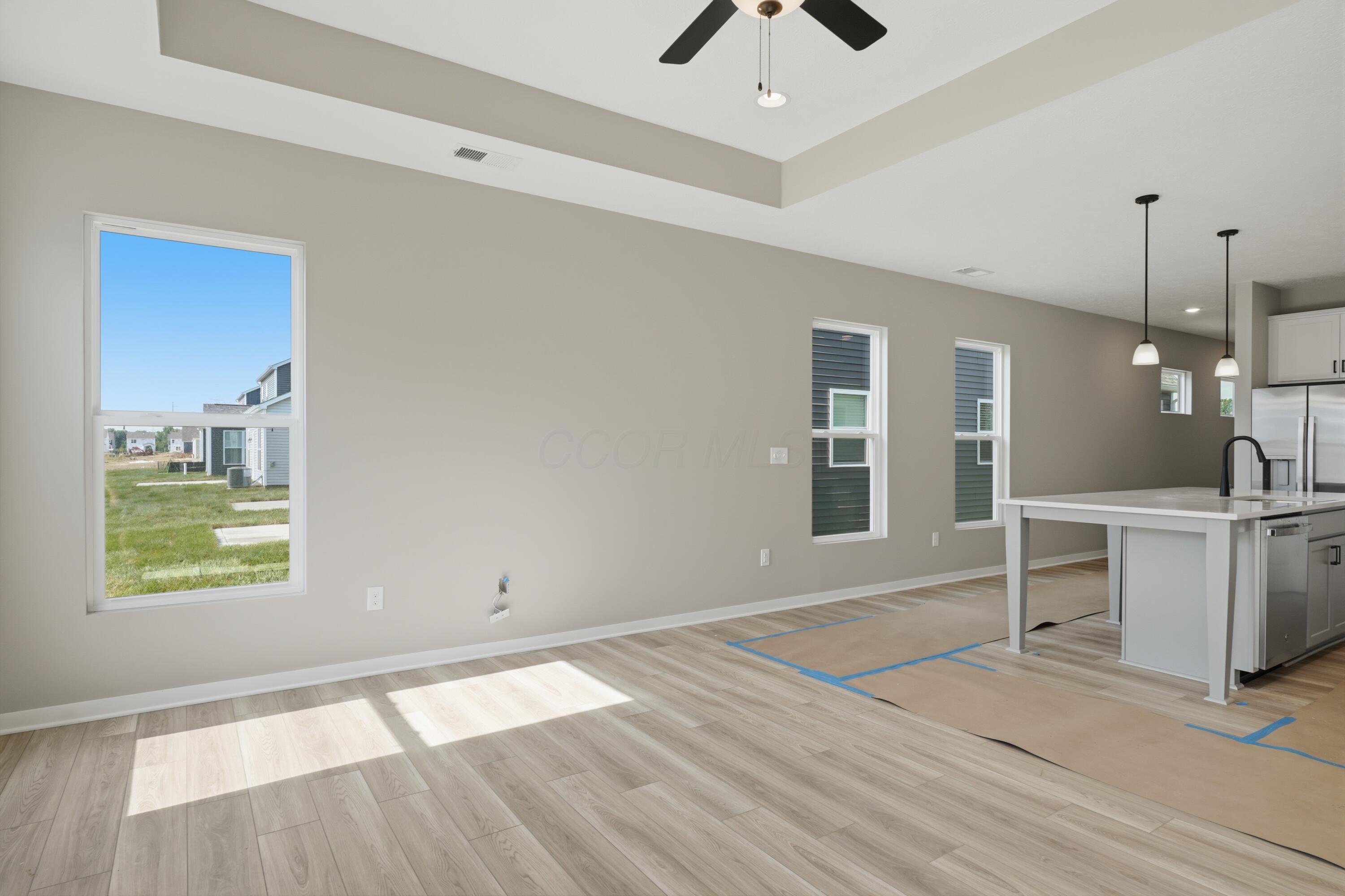 5655 Valleydale Road Powell, OH 43065 - Photo 6 of 36 Living Room