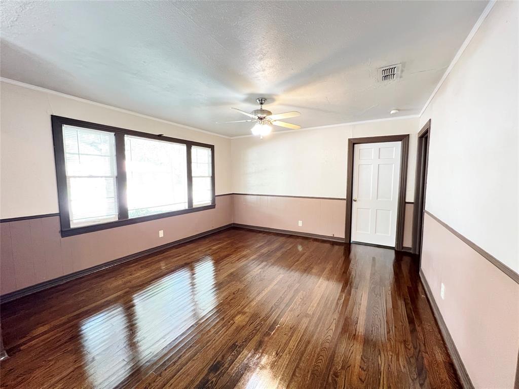811 Coit Street Denton, TX 76201 - Photo 3 of 12