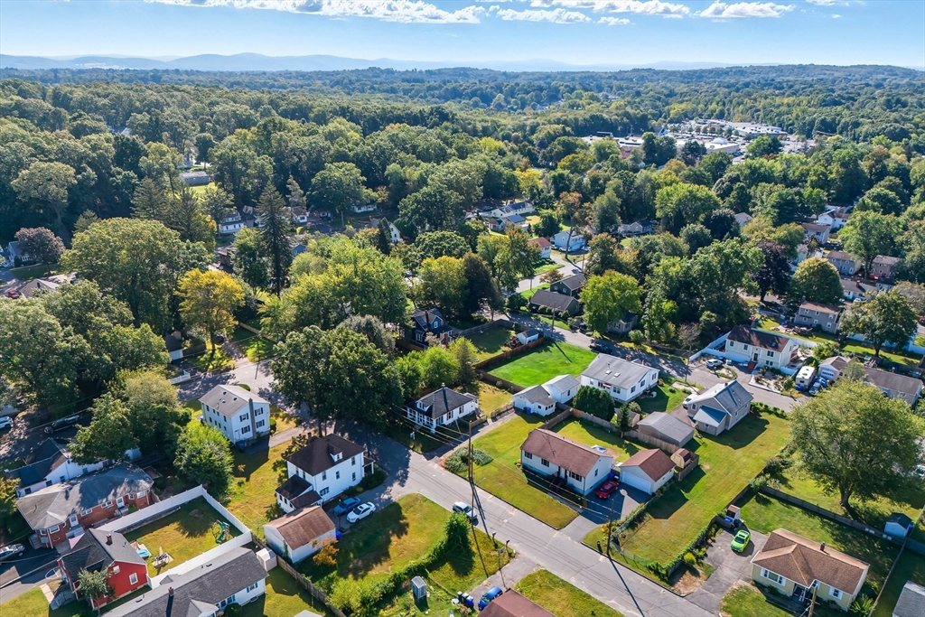 33 Taber Street Springfield, MA 01118 - Photo 34 of 39 an aerial view of multiple house