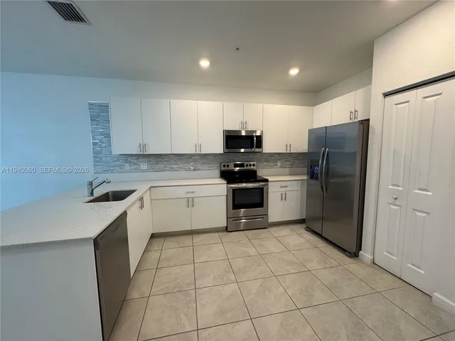 $3,699 | 211 Southwest 159th Terrace, Pembroke Pines, FL 33027