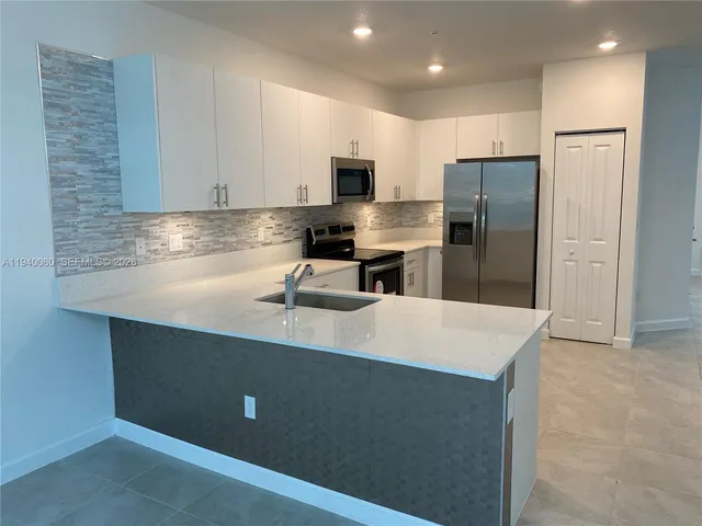 $3,699 | 211 Southwest 159th Terrace, Pembroke Pines, FL 33027