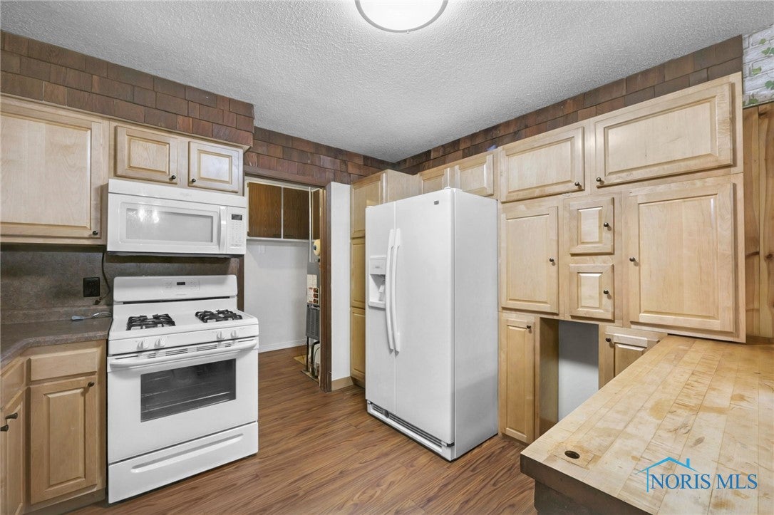 13921 Defiance Pike Rudolph, OH 43462 - Photo 10 of 45 Gallery Image 10