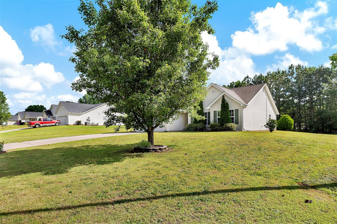 123 Stevens Court Pelzer, SC 29669 - Photo 18 of 31