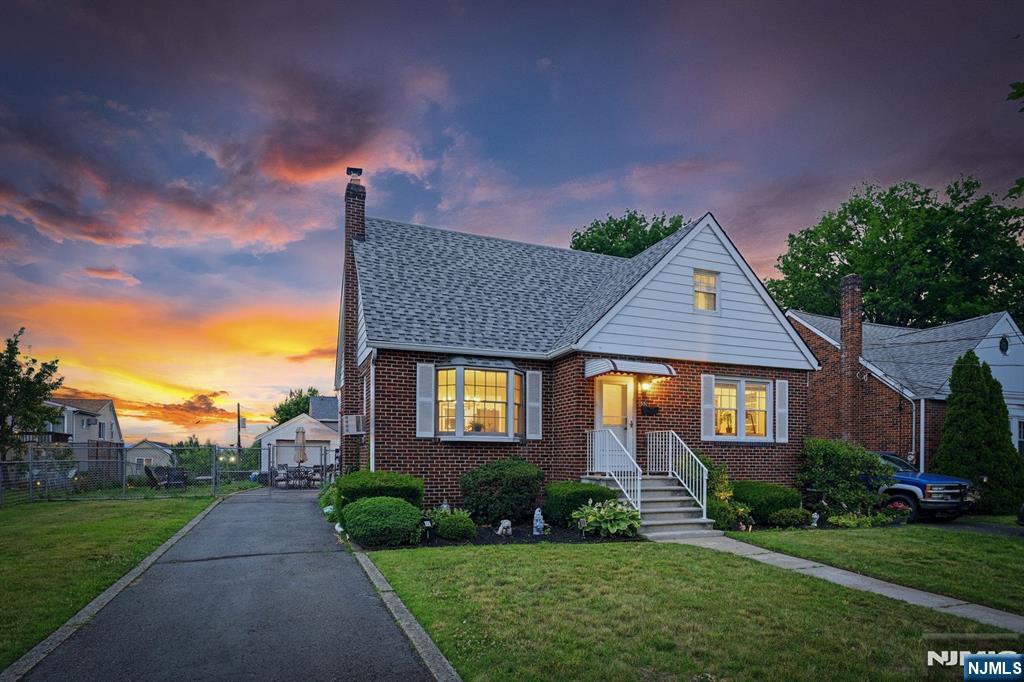 653 7th Street Lyndhurst, NJ 07071 - Photo 2 of 36