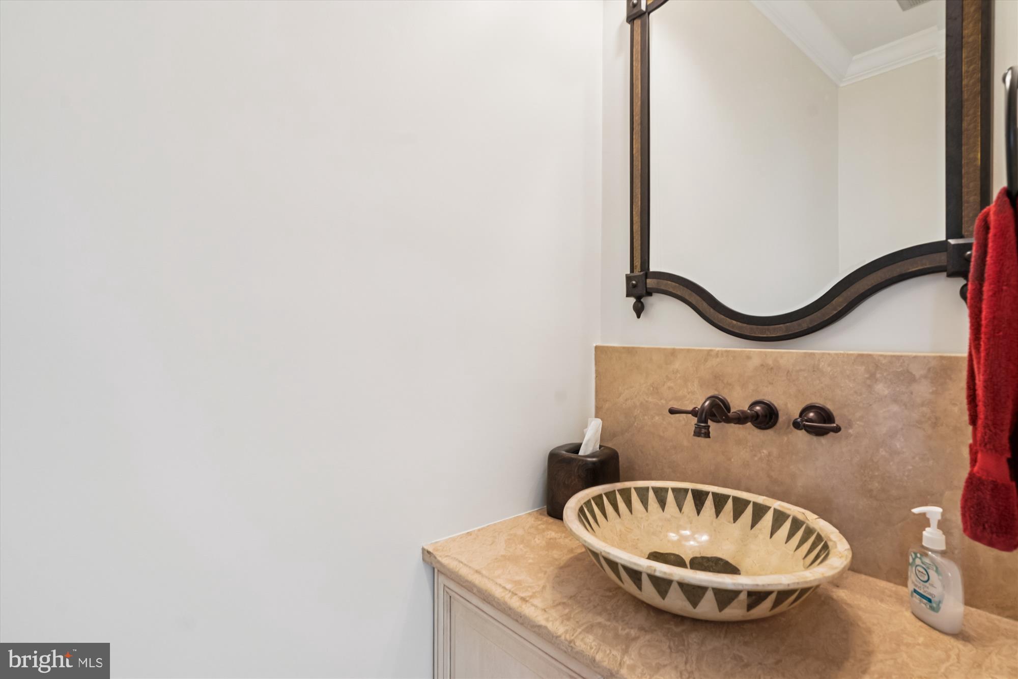 3922 North Glebe Road Arlington, VA 22207 - Photo 24 of 46 Powder Room