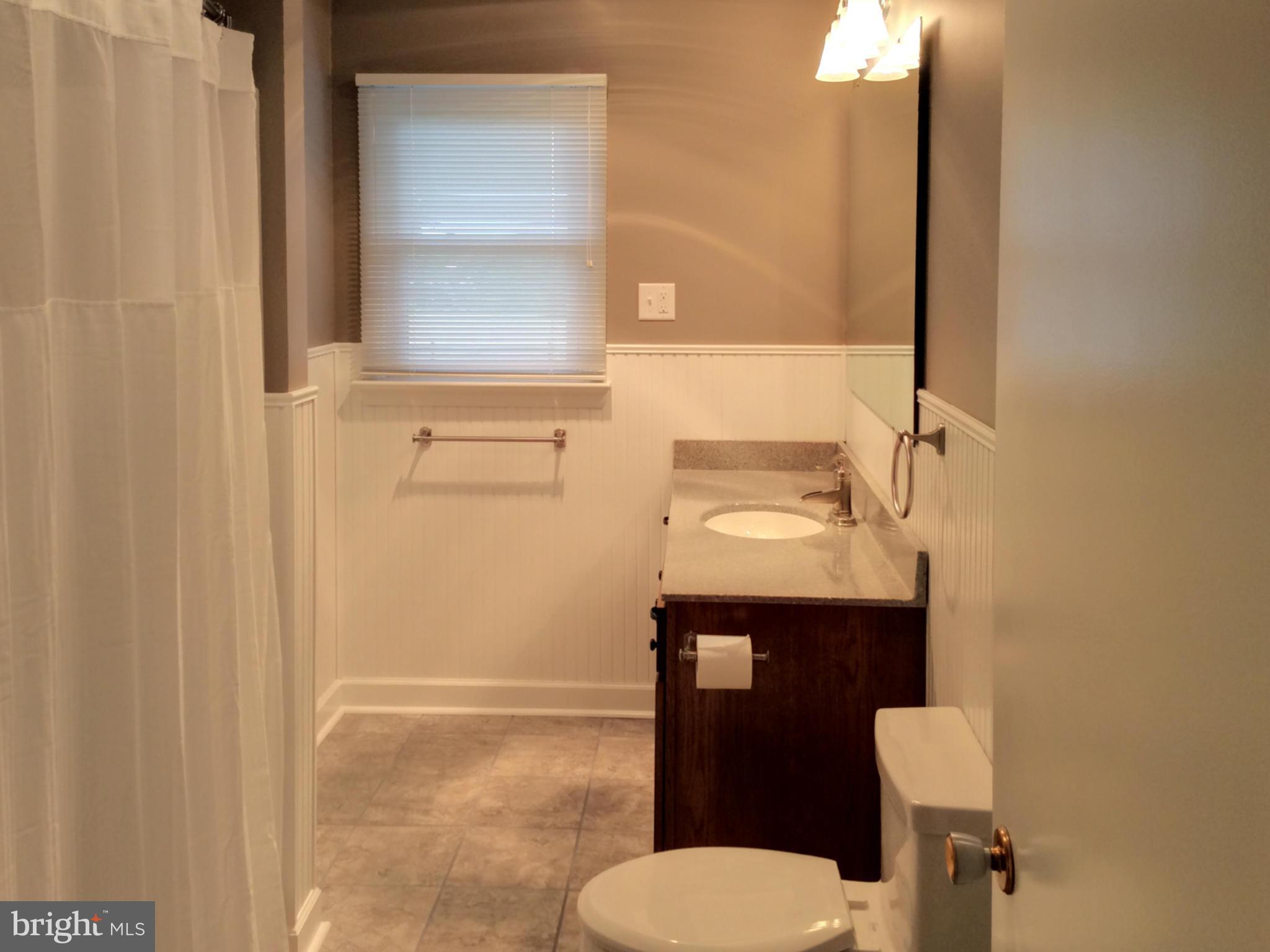 1402 Brechbill Road Chambersburg, PA 17202 - Photo 13 of 21 Bath