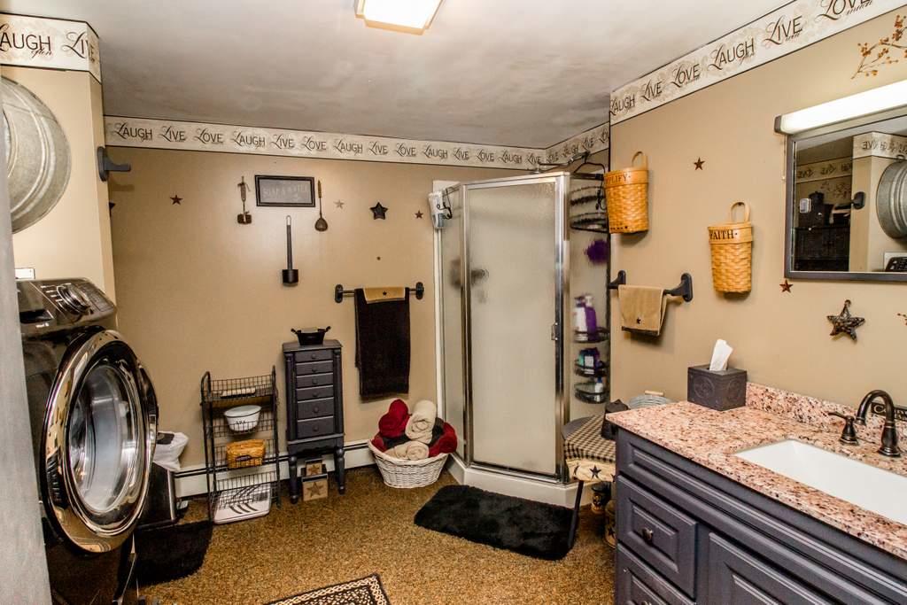 325 Temple Road Wilton, ME 04294 - Photo 25 of 35 Bathroom