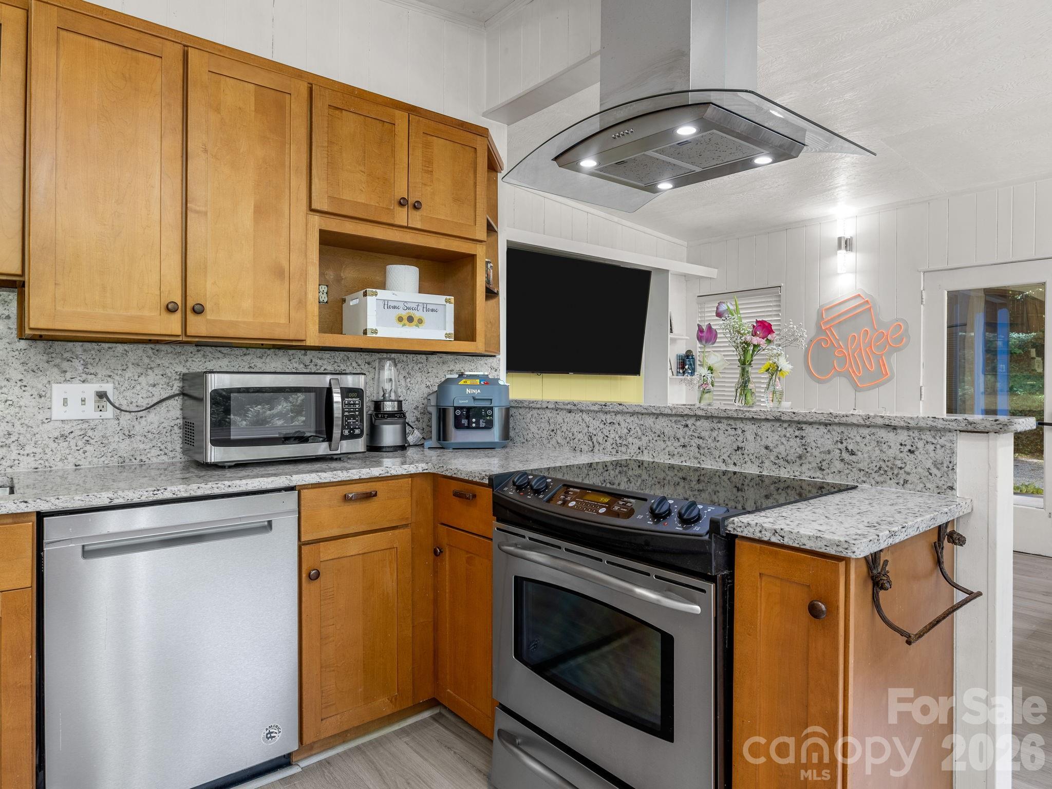 41 Red Bird Road Tryon, NC 28782 - Photo 13 of 37