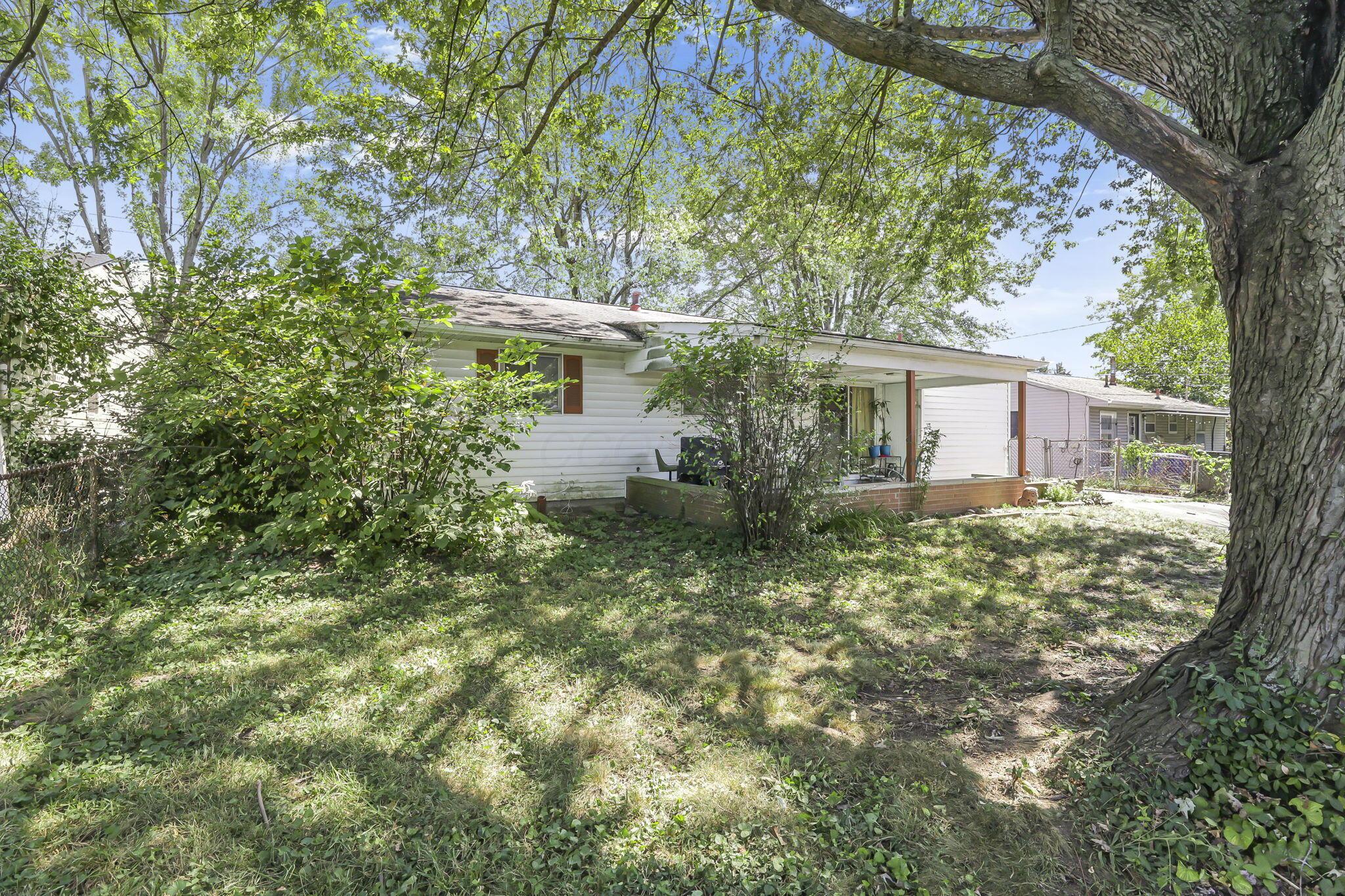 1529 South Hamilton Road Columbus, OH 43227 - Photo 46 of 49 49-web-or-mls-011A6601