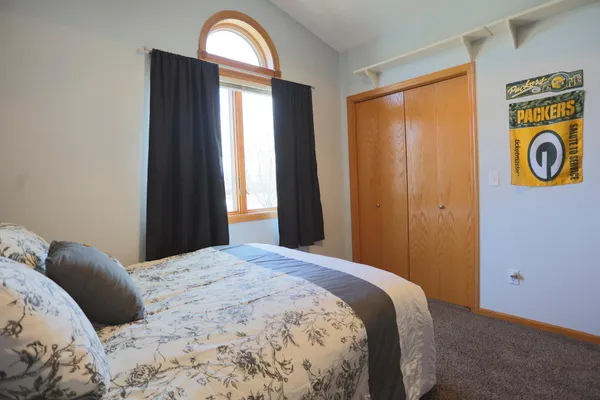 $550,000 | N8185 945th Street, River Falls, WI 54022