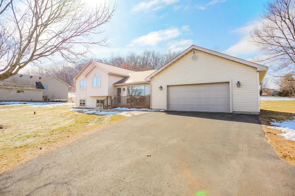 $550,000 | N8185 945th Street, River Falls, WI 54022