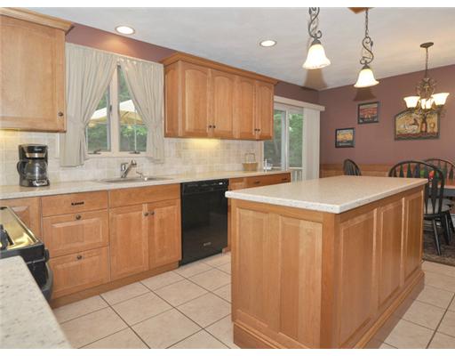 130 Sedgefield Road North Kingstown, RI 02852 - Photo 17 of 20 Kitchen.