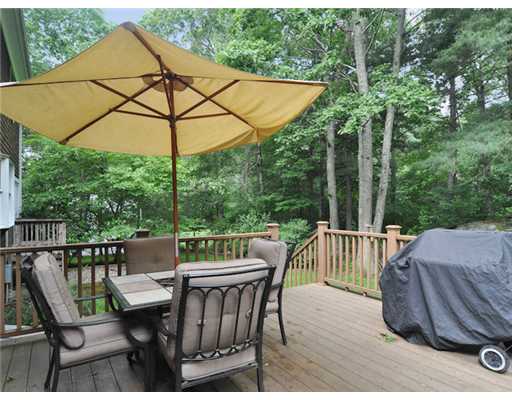 130 Sedgefield Road North Kingstown, RI 02852 - Photo 9 of 20 Patio/Deck.