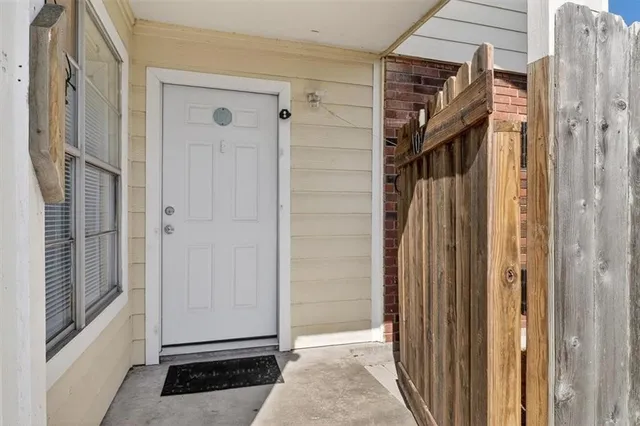 $1,250 | 1011 Ennis Joslin Road, Unit 107, Corpus Christi, TX 78412