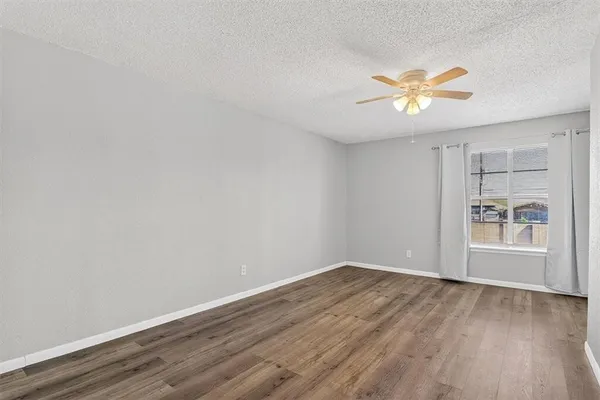 $1,250 | 1011 Ennis Joslin Road, Unit 107, Corpus Christi, TX 78412