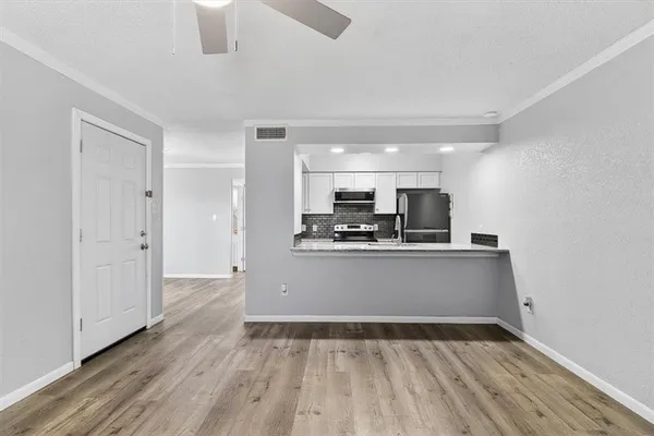 $1,250 | 1011 Ennis Joslin Road, Unit 107, Corpus Christi, TX 78412