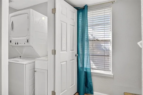 $1,250 | 1011 Ennis Joslin Road, Unit 107, Corpus Christi, TX 78412