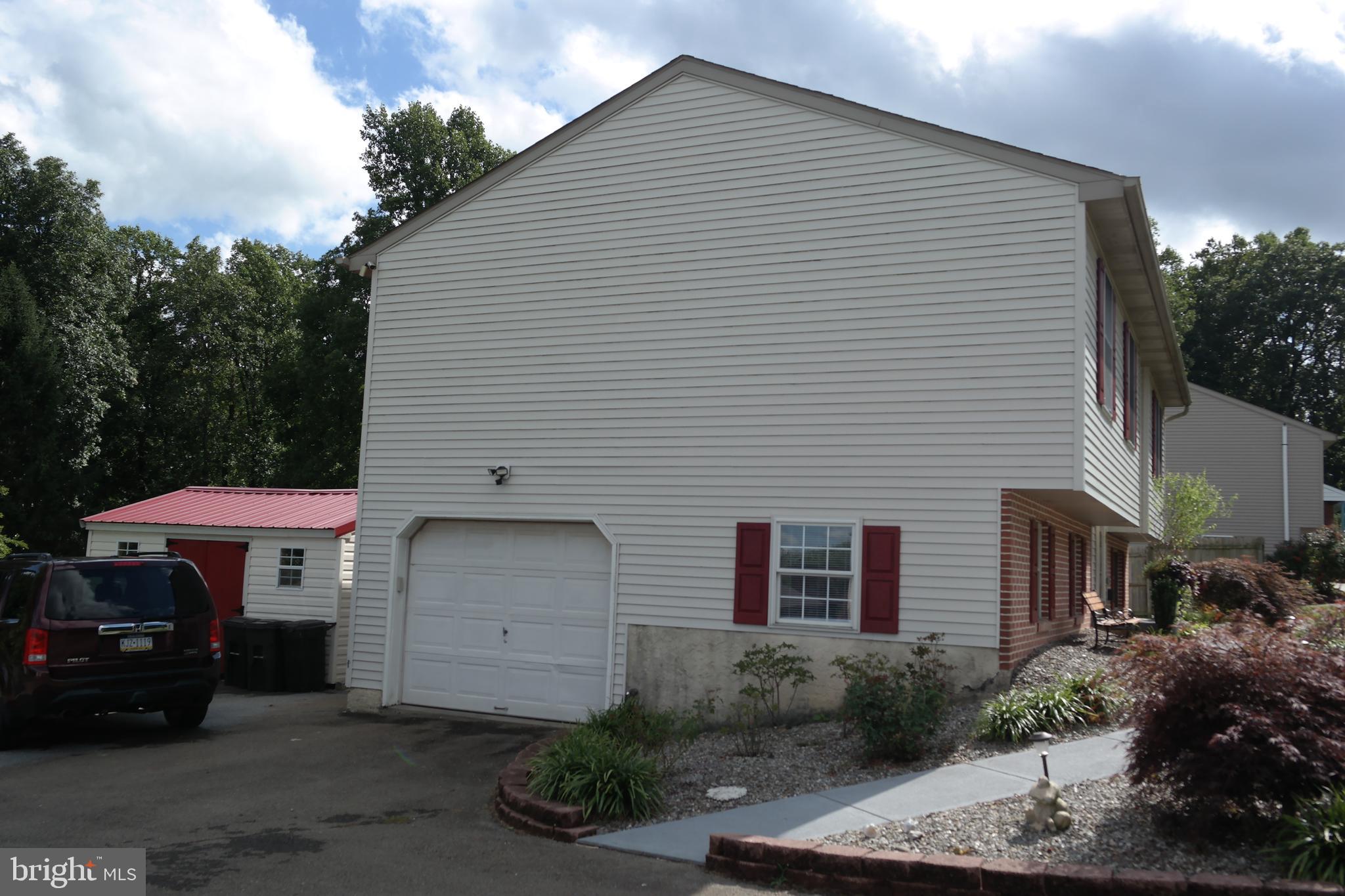 981 Buck Road Quarryville, PA 17566 - Photo 6 of 45 Side View