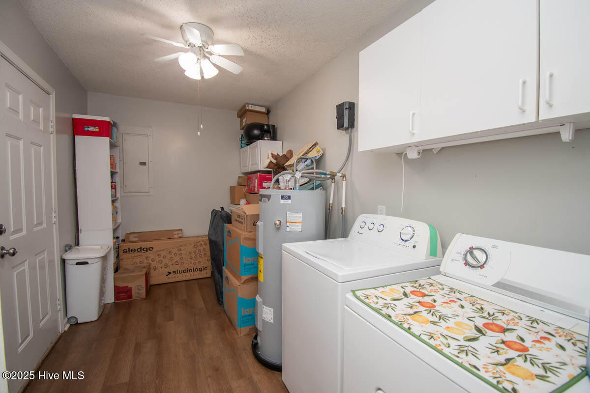 243 Barrington Ridge Bogue, NC 28570 - Photo 23 of 29 Laundry-Mudroom