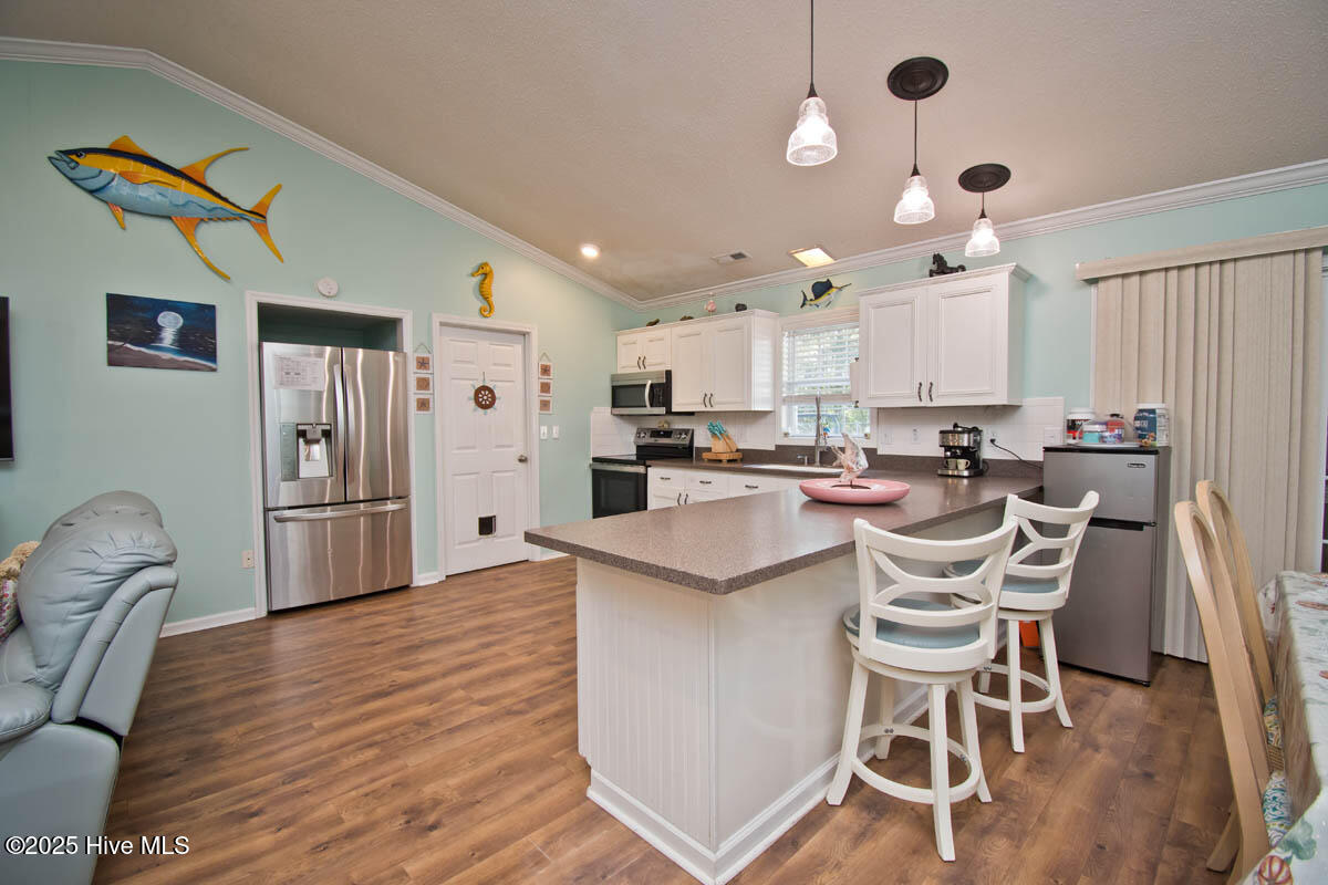 243 Barrington Ridge Bogue, NC 28570 - Photo 8 of 29 Kitchen