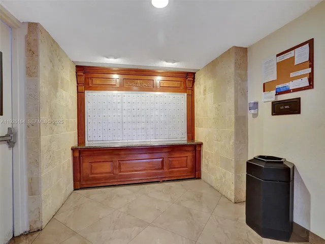 $399,000 | 322 Buchanan Street, Unit 610, Hollywood, FL 33019